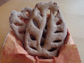 Francia kenyerek 2.: Fougasse (metszett lepny, francia perec)