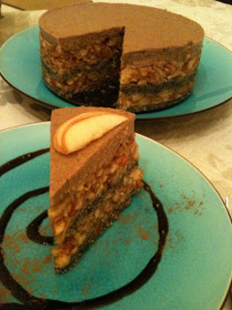 Alms- mkos nyers torta, Raw apple and poppy seed cake: