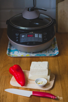 Ropogs pirtott tofu kpia paprikval (laktzmentes, glutnmentes, vegn) + Smartchef szakcsrobot kszlk